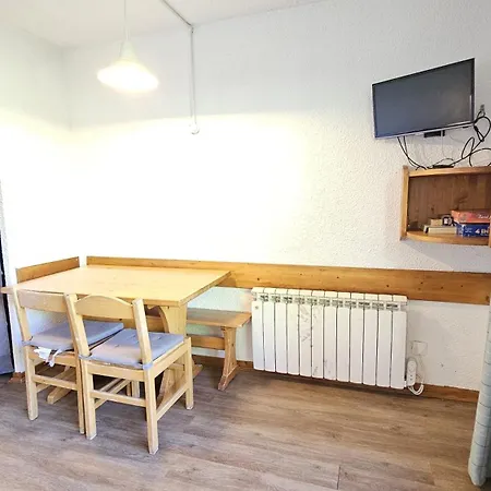 - Inout - 4 Beds Flat C-e18 Διαμέρισμα *